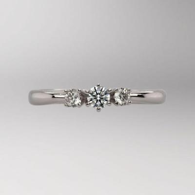 Trilogy ring